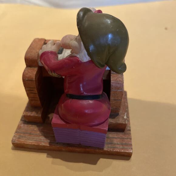 Vintage 65th Anniversary Disney GRUMPY Playing Piano Figurine Enesco 105646 - Picture 3 of 7